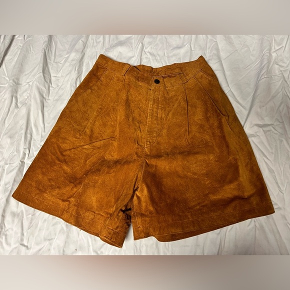 Vintage High-Waisted the limited leather shorts pleated size 8 - Picture 1 of 3